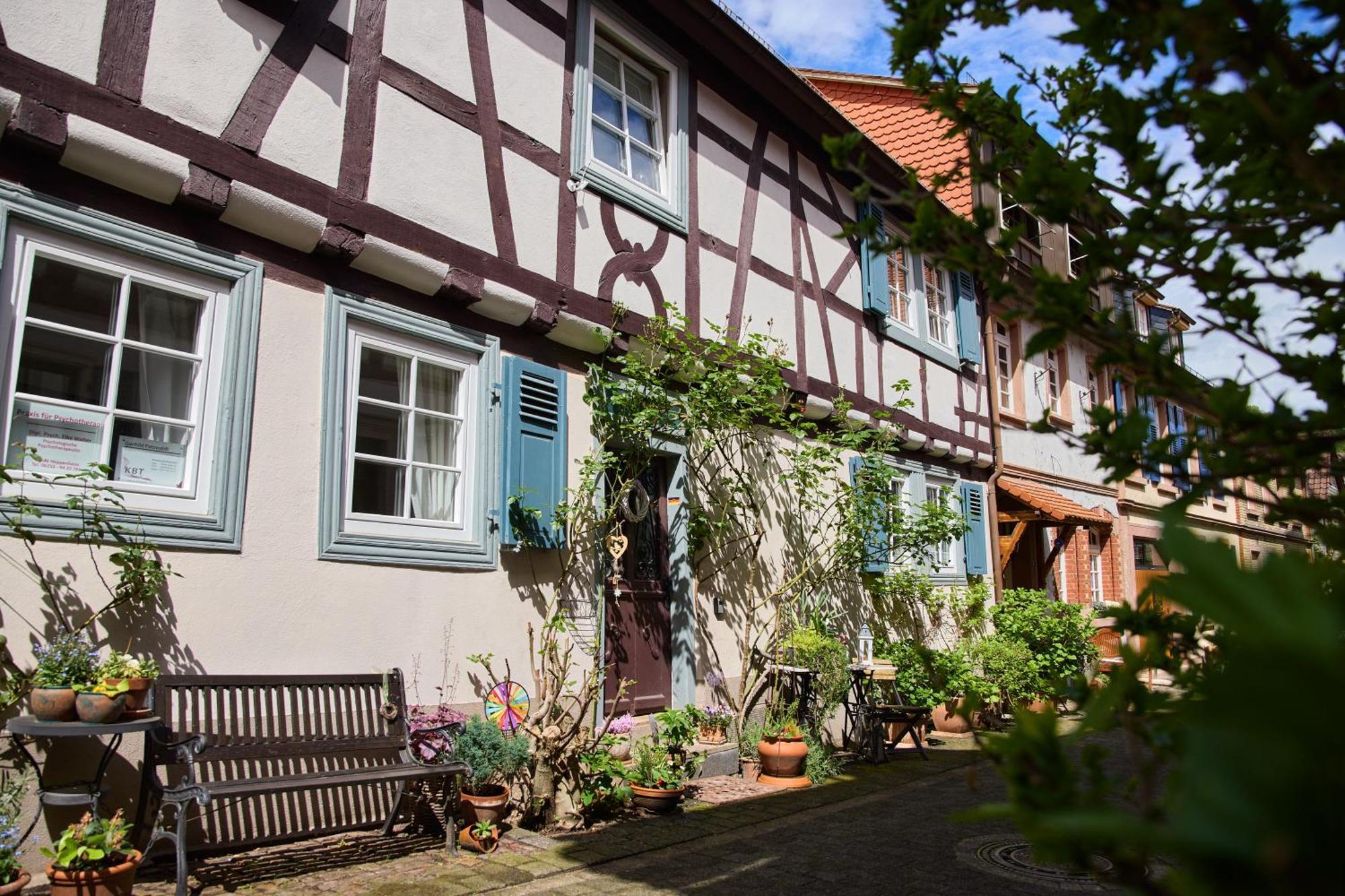 Hygge-Flats - Zentral Fuer 2-4 Personen, Wlan Apartment Heppenheim  Exterior photo